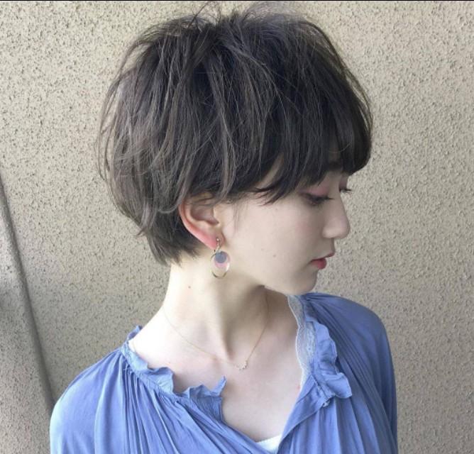 女性最新发型,时尚潮流的无限探索