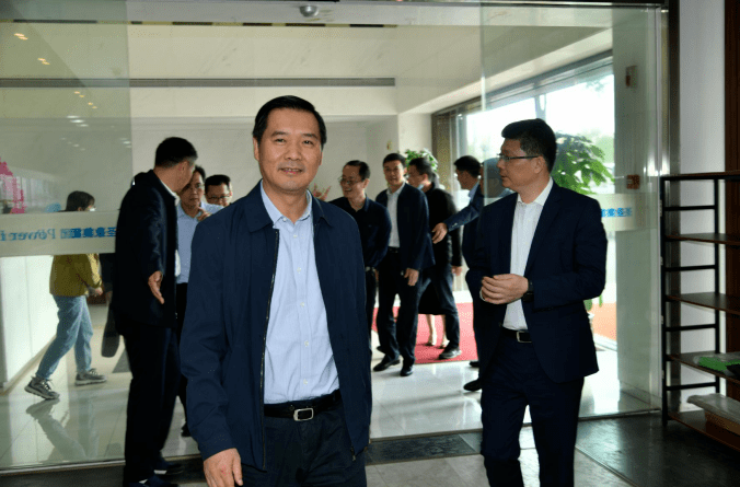 袁超洪最新动态,迈向崭新辉煌
